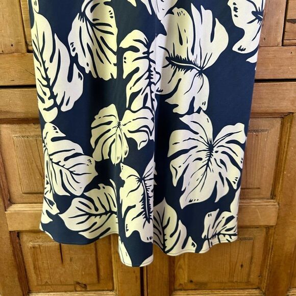 Hilo Hattie Women's Medium Navy Blue White Silk Hawaiian Dress Leaf Print‎ Tank - Picture 6 of 11